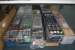 *Pallet of Assorted Golden Select Laminate Flooring