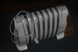 *Delonghi Mini Oil Filled Heater