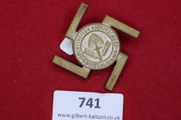 Third Reich RAD (Reichsarbeitsdienst) Day Badge, swastika-shaped bronze badge for Sporttreffen