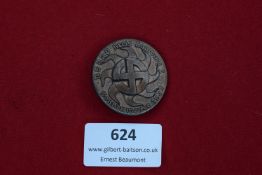 German Third Reich Day Badge – circular bronze NSDAP Kreis Hamburg 2 Sonnenwende 1939, sunwheel