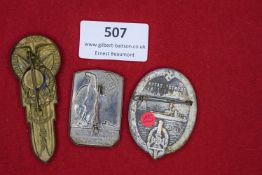 Three German commemorative day badges, comprising: Kiel 1939 Frontsoldaten und Kriegopfer Ehrentag