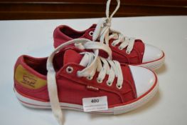 Levi’s Deck Shoes Size: 5