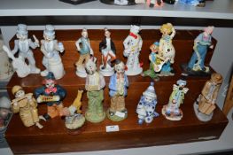 16x Clown Figures