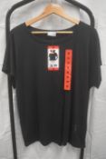 *32 Degrees Cool Black T-Shirt Size: M