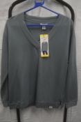 *Orvis Teal Lightweight V-Neck Jumper Size: S