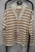 *Gianni Feraud Tan & White Zip Neck Lightweight Jumper Size: M