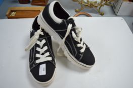 Skechers Trainers Size: 7