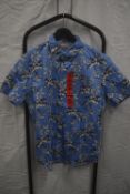*Jachs Blue Palm Short Sleeve Shirt Size: M
