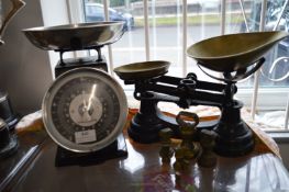 2x Kitchen Scales