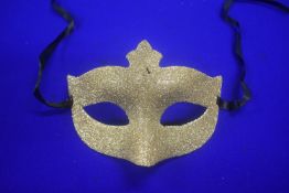 Soft Gold Glitter Mask