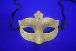 Soft Gold Glitter Mask