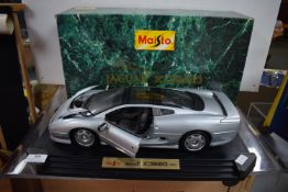 Maisto Jaguar XJ220 1992 1:12 Scale Diecast Model with Stand and Packaging