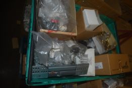 *Mixed Lot of Assorted Cabinet Furniture/Fixings