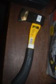 1.5lb Axe with Durable Fibre Shaft