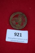 650 Jahrefeier der Rattenfängersage Hameln Badge, a circular bronze badge with enamel highlights,