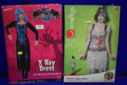 2x Women’s Halloween Costumes Size: S