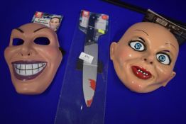 2x Masks and 1x Knife