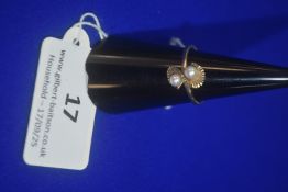 9ct Gold Ring Set with 2 Full Round Cultured Pearl