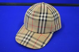 Burberry Cap Size: M