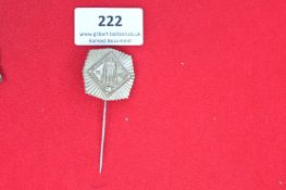 Silvered Radiating Star Pin Badge 1933 – A small silvered pin badge with a diamond-shaped centre