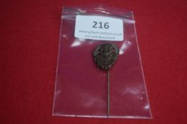 German Labour Organisation Stickpin – die-struck badge in the form of a cogwheel enclosing crossed