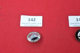 HJ Deutsche Arbeiterjugend enamel badge, rising sun with swastika.