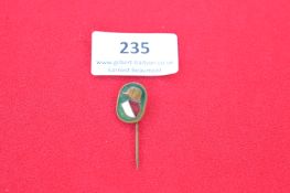 Enamel Oval Commemorative Tinnie Badge “Helmet and Shield Design” – A small oval enamel tinnie badge