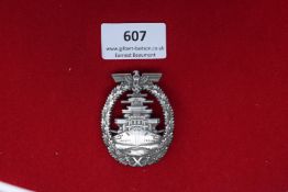 Kriegsmarine High Seas Fleet Badge (Flottenkriegsabzeichen) – An oval badge with laurel wreath