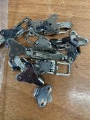 Bag of 6x 7cm Locker Catches