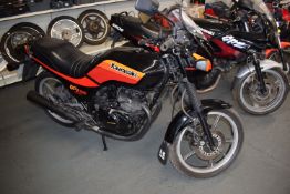 Kawasaki GPZ 305 Belt Drive Motorcycle Model EX305-B5 (requires recommissioning), Reg: H633 BCA