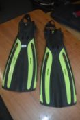 Pair of Viper by Oceanic Power Thrust Flippers