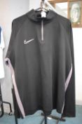 Nike Dry Fit Sports Top Size: L