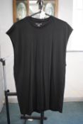 New Look Men Oversized Fit Black Top Size: S