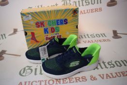 Skechers Kid’s Navy & Green Trainers Size: 4