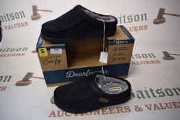*Dearfoams Men’s Memory Foam Lined Slippers Size: 6-7