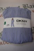 *DKNY Women’s 2pc Pyjama Set Size: XL