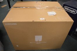 *Samsung 3-in-1 Robot Vacuum Cleaner