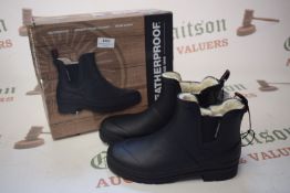 *Weatherproof Waterproof Memory Foam Ankle Boots Size: 6