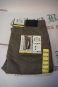 *English Laundry Men’s Khaki Trousers Size: 32x30