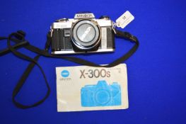 Minolta X-300S 35mm SLR Camera with Manual
