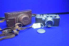 Leica III 35mm Rangefinder Camera by Ernst Leitz Wetzlar, Serial No. 246140, with Leitz Summar 5cm