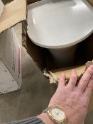 *rimless pan with soft closure seat