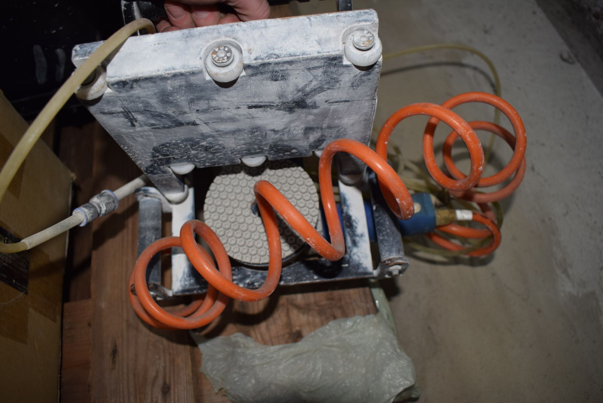 *Hercules polishing machine and Gisan Clamp - Image 3 of 3