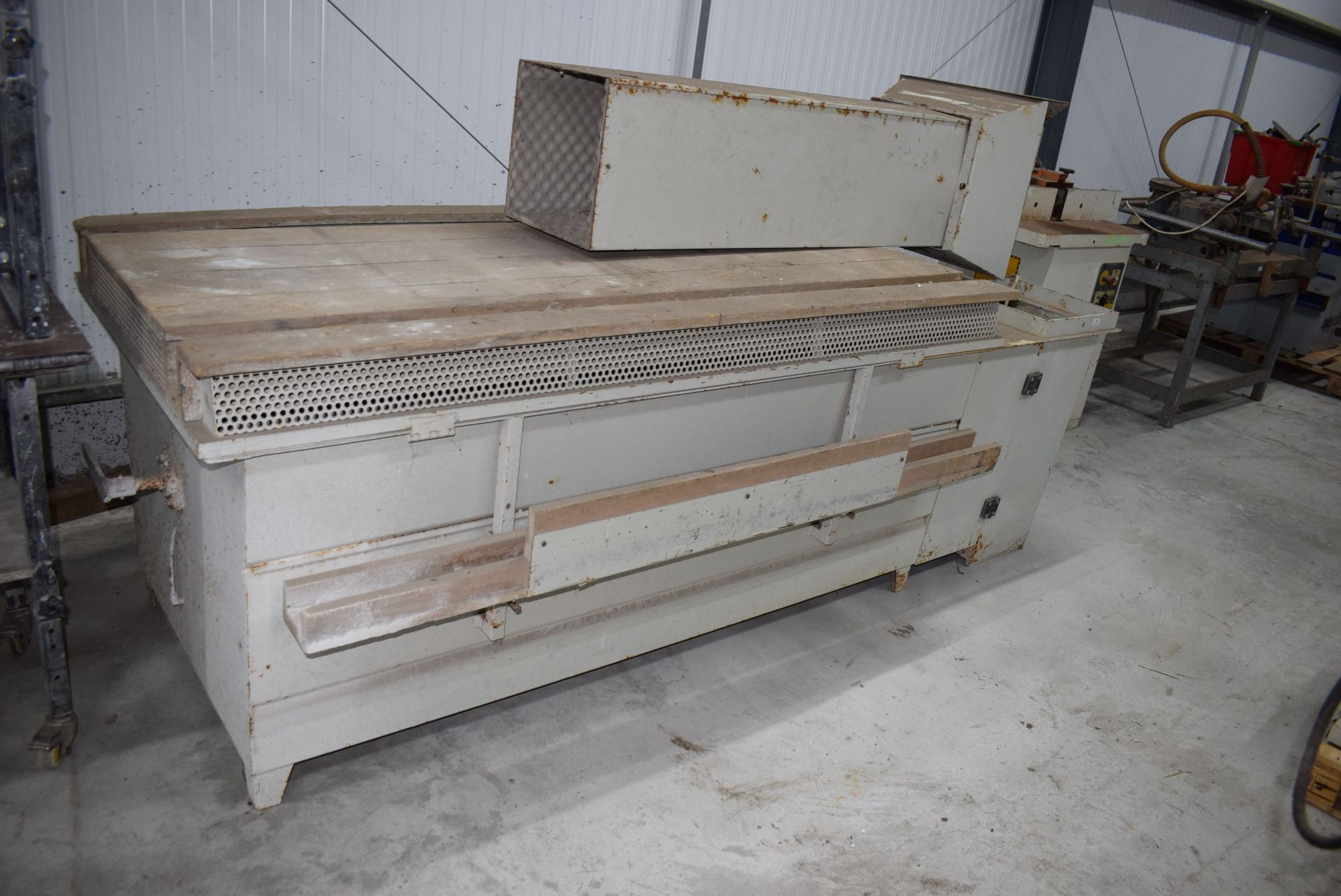 *Cobalm sanding table and dust extractor model D7 - Image 3 of 4