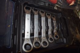 *Power Fix Box Containing Ratchet Angle Spanners Size 19-8mm
