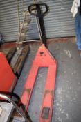 *Pallet truck 2500kg LOK, Tines 112cm x 54cm wide