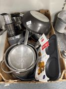 A box of pans