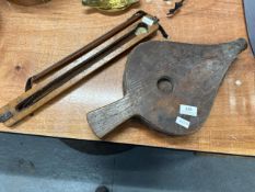 Vintage fireside bellows & wooden game carrier (A/F)