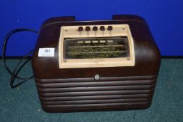 Bush Type DAC10 1930's bakelite radio