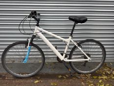 Apollo White Bicycle - 17